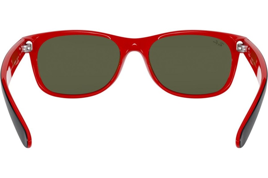 Solbriller Ray-Ban New Wayfarer Scuderia Ferrari Collection RB2132M F63830 Firkantet Sort