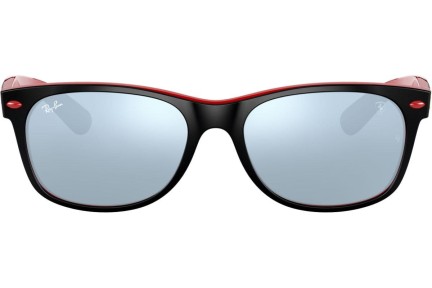 Solbriller Ray-Ban New Wayfarer Scuderia Ferrari Collection RB2132M F63830 Firkantet Sort